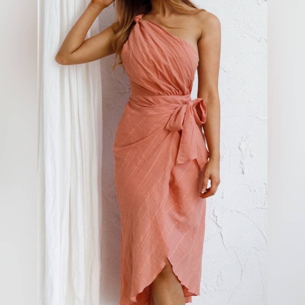 Selfie Leslie Island Time One Shoulder Midi Dress Peach